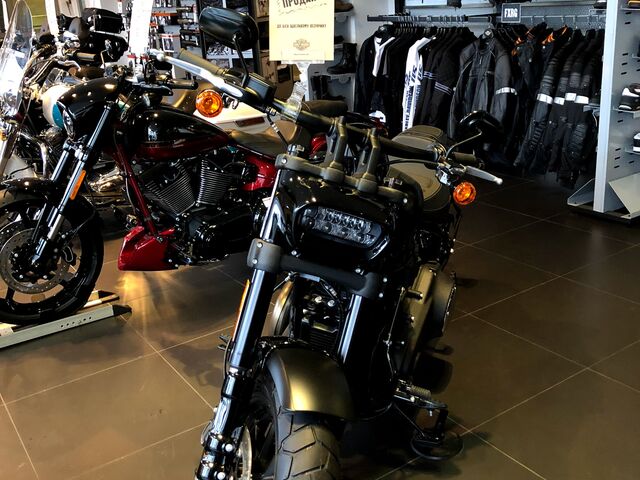 Автосалон "Harley-Davidson" у Києві на Automoto.ua Купити нове авто у Києві в автосалоні "Harley-Davidson" | Фото 4 на Automoto.ua