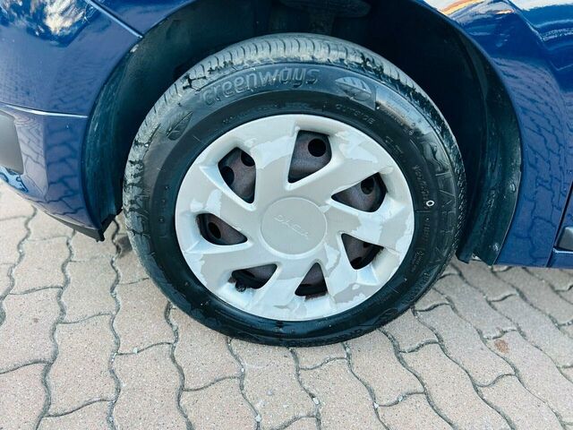 Дачія Logan 2014 у Європі на Automoto.ua Синій Дачія Logan, об'ємом двигуна 1.15 л та пробігом 240 тис. км за 3100 $, фото 8 на Automoto.ua