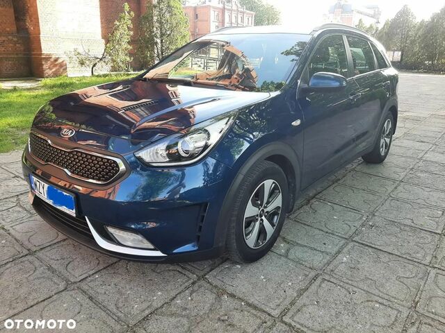 Киа Niro, объемом двигателя 1.58 л и пробегом 87 тыс. км за 13931 $, фото 2 на Automoto.ua