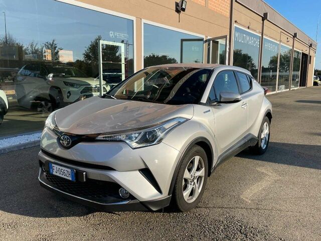 Сірий Тойота C-HR, об'ємом двигуна 1.8 л та пробігом 87 тис. км за 18878 $, фото 3 на Automoto.ua