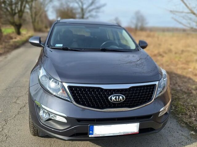 Киа Sportage, объемом двигателя 1.59 л и пробегом 73 тыс. км за 11879 $, фото 4 на Automoto.ua