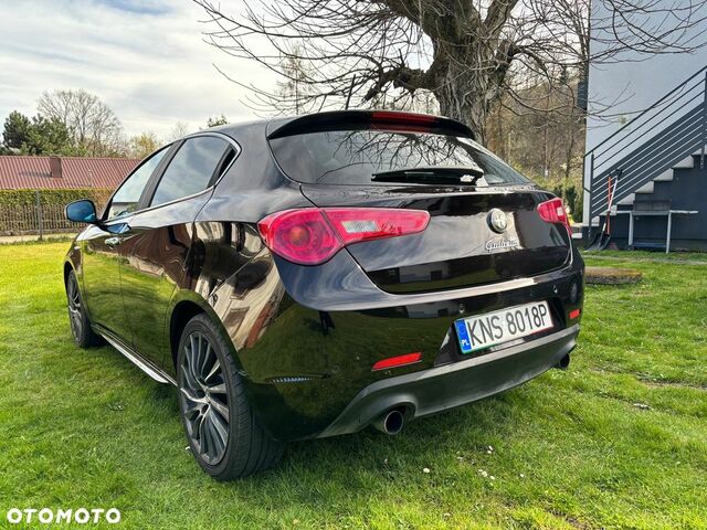 Альфа Ромео Giulietta, об'ємом двигуна 1.37 л та пробігом 134 тис. км за 7343 $, фото 8 на Automoto.ua