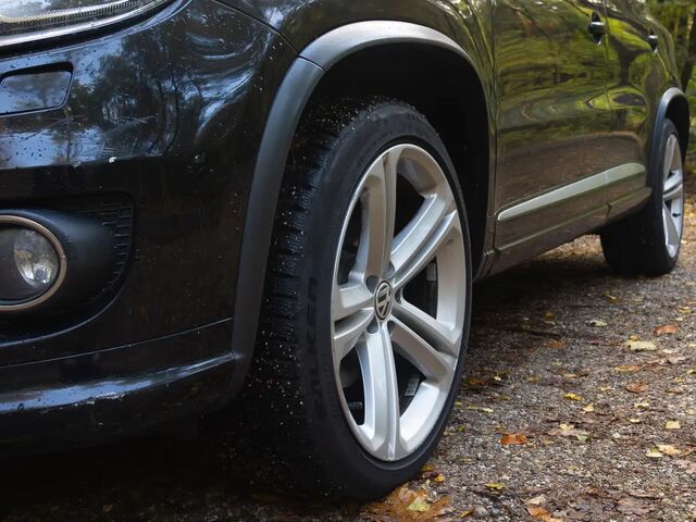 Фольксваген Тигуан 2014 в Европе на Automoto.ua Черный Фольксваген Тигуан, объемом двигателя 1.98 л и пробегом 226 тыс. км за 16363 $, фото 8 на Automoto.ua