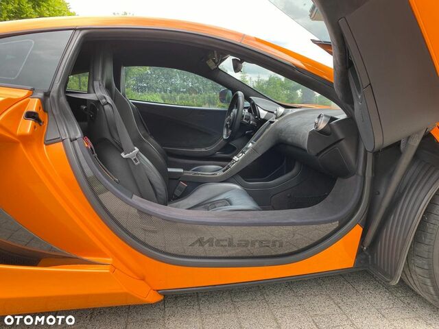 МакЛарен MP4-12C, об'ємом двигуна 3.8 л та пробігом 1928 тис. км за 110151 $, фото 10 на Automoto.ua