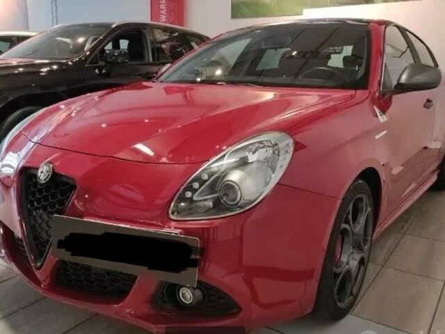 Червоний Альфа Ромео Giulietta, об'ємом двигуна 1.74 л та пробігом 94 тис. км за 24220 $, фото 2 на Automoto.ua