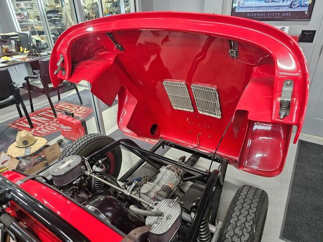 Порше 356 1955 у Європі на Automoto.ua Червоний Порше 356, об'ємом двигуна 0 л та пробігом 10 тис. км за 75379 $, фото 6 на Automoto.ua