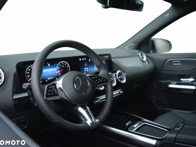 Мерседес ГЛА-Клас 2025 у Європі на Automoto.ua Білий Мерседес ГЛА-Клас, об'ємом двигуна 1 л та пробігом 1 тис. км за 50113 $, фото 6 на Automoto.ua