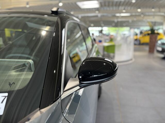 Рено R 4 2025 в Европе на Automoto.ua Серый Рено R 4, объемом двигателя 0 л и пробегом 10 тыс. км за 41438 $, фото 41 на Automoto.ua