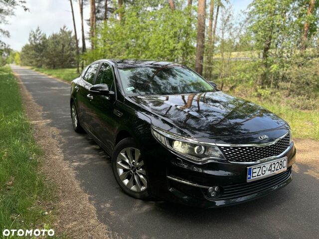 Киа Оптима, объемом двигателя 1.69 л и пробегом 169 тыс. км за 14039 $, фото 3 на Automoto.ua