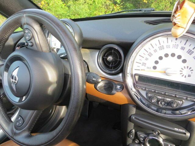 Серый Мини Cooper Roadster, объемом двигателя 1.6 л и пробегом 90 тыс. км за 11528 $, фото 8 на Automoto.ua