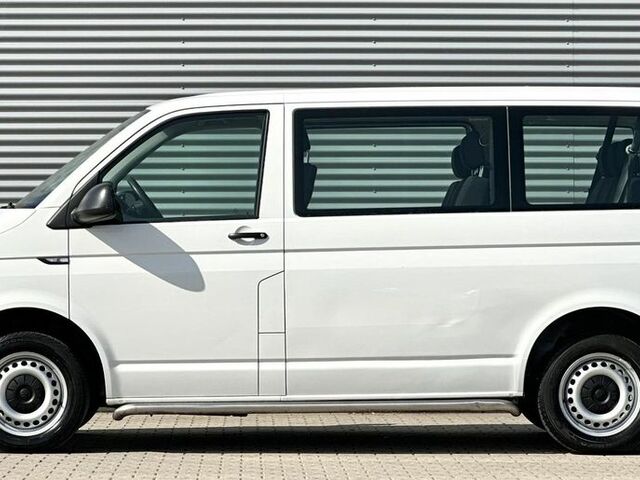 Фольксваген Transporter T6 2016 в Европе на Automoto.ua Белый Фольксваген Transporter T6, объемом двигателя 1.97 л и пробегом 224 тыс. км за 16987 $, фото 1 на Automoto.ua