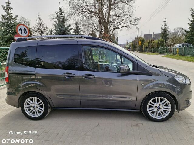 Форд Tourneo Courier, объемом двигателя 1 л и пробегом 160 тыс. км за 7127 $, фото 5 на Automoto.ua