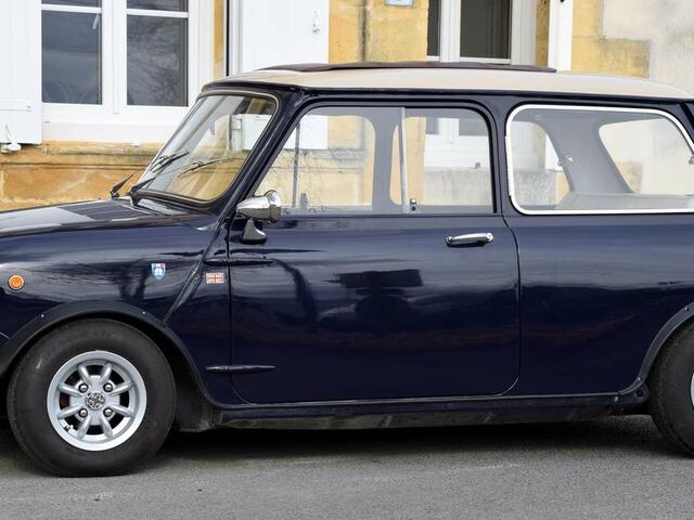 Синій Innocenti Mini, об'ємом двигуна 1 л та пробігом 93 тис. км за 23779 $, фото 4 на Automoto.ua