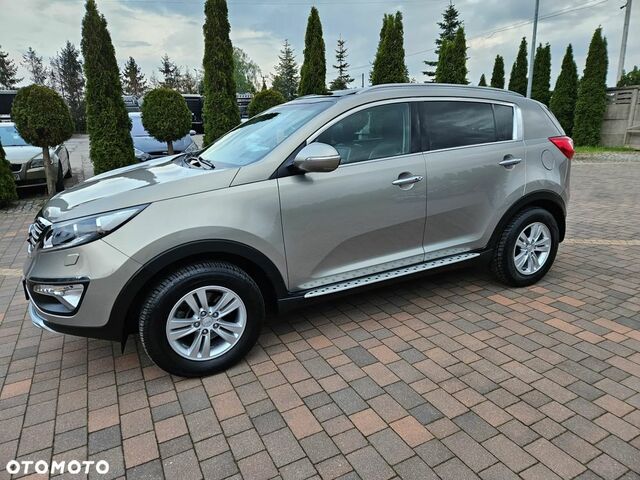 Кіа Sportage, об'ємом двигуна 2 л та пробігом 190 тис. км за 8596 $, фото 4 на Automoto.ua