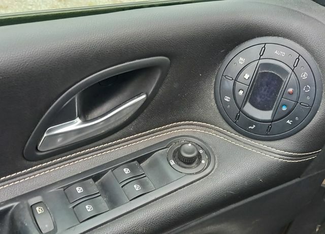 Рено Гранд Еспейс 2013 у Європі на Automoto.ua Сірий Рено Гранд Еспейс, об'ємом двигуна 2 л та пробігом 248 тис. км за 3216 $, фото 10 на Automoto.ua