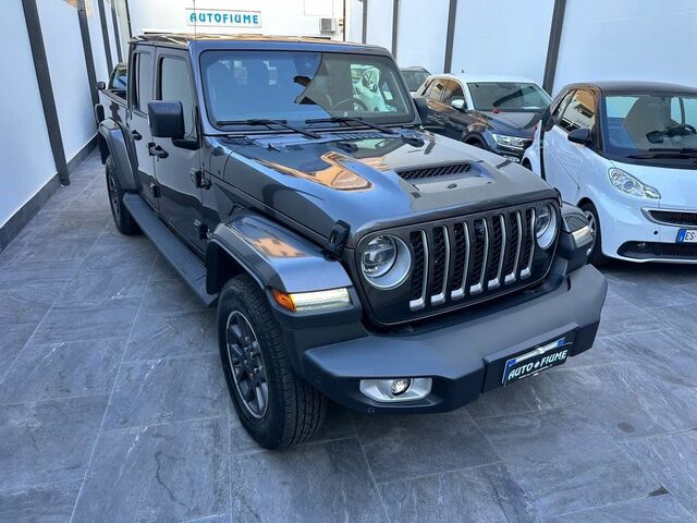 Джип Gladiator 2021 в Европе на Automoto.ua Серый Джип Gladiator, объемом двигателя 2.99 л и пробегом 82 тыс. км за 50223 $, фото 2 на Automoto.ua