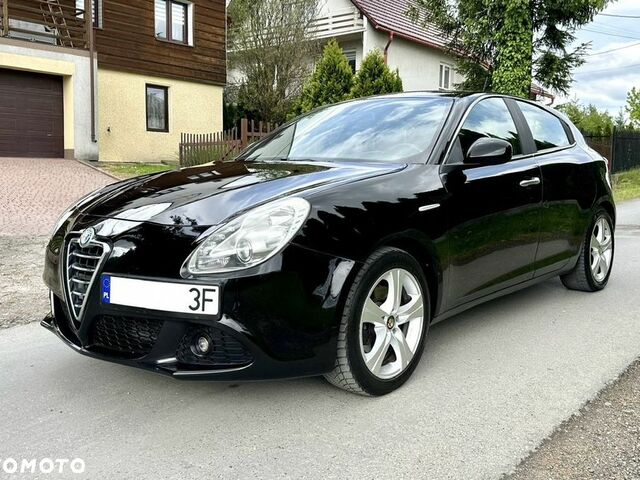 Альфа Ромео Giulietta, об'ємом двигуна 1.96 л та пробігом 290 тис. км за 4298 $, фото 5 на Automoto.ua