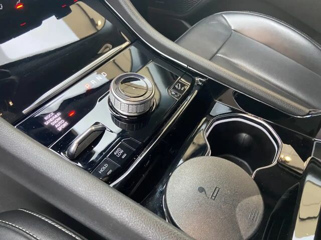 Джип Гранд Чероки 2023 в Европе на Automoto.ua Серый Джип Гранд Чероки, объемом двигателя 2 л и пробегом 29 тыс. км за 65386 $, фото 12 на Automoto.ua