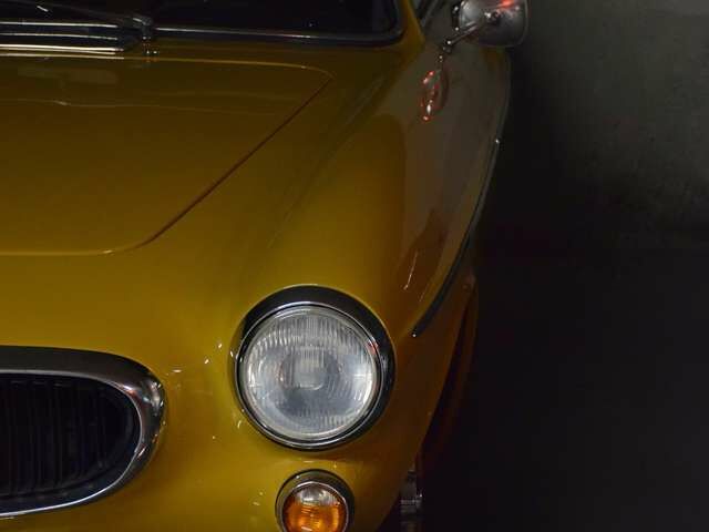 Желтый Вольво P1800, объемом двигателя 0 л и пробегом 214 тыс. км за 34858 $, фото 1 на Automoto.ua
