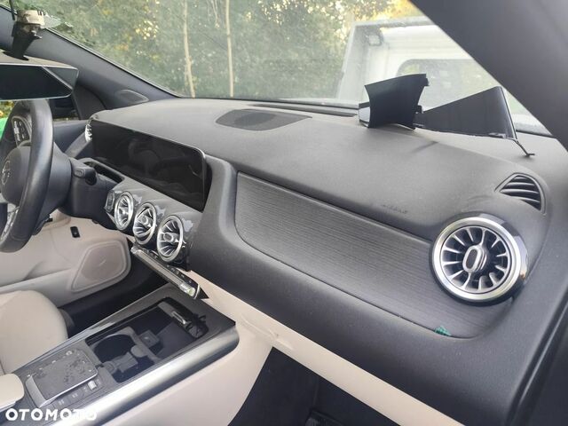 Мерседес ГЛА-Класс 2020 в Европе на Automoto.ua Серый Мерседес ГЛА-Класс, объемом двигателя 1 л и пробегом 91 тыс. км за 11356 $, фото 7 на Automoto.ua