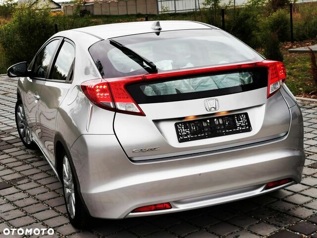 Хонда Цивик, объемом двигателя 1.8 л и пробегом 104 тыс. км за 10778 $, фото 5 на Automoto.ua