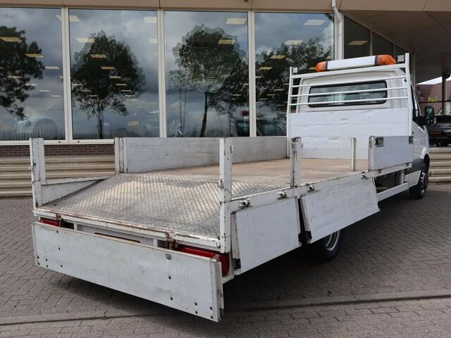 Фольксваген Крафтер 2012 в Европе на Automoto.ua Белый Фольксваген Крафтер, объемом двигателя 1.97 л и пробегом 129 тыс. км за 19366 $, фото 4 на Automoto.ua