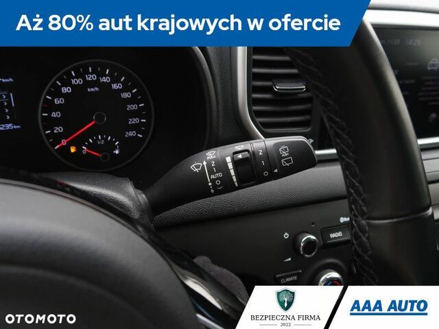 Кіа Sportage, об'ємом двигуна 1.59 л та пробігом 56 тис. км за 20734 $, фото 20 на Automoto.ua