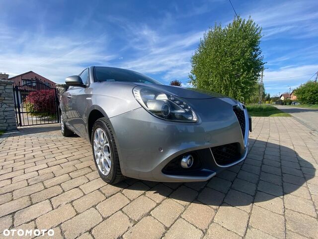 Альфа Ромео Giulietta, об'ємом двигуна 1.6 л та пробігом 128 тис. км за 11425 $, фото 1 на Automoto.ua