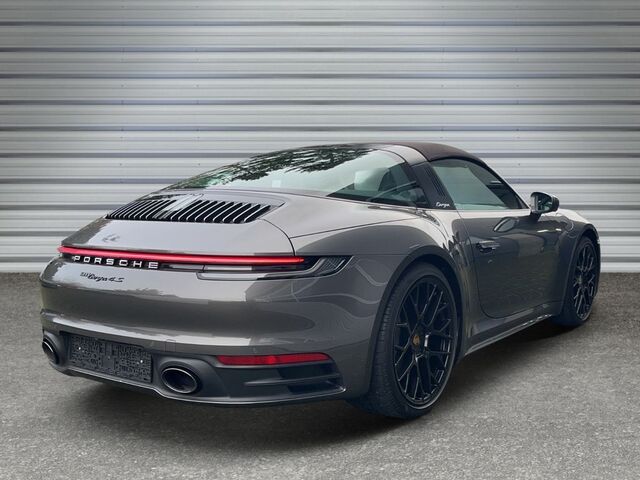 Сірий Порше 911, об'ємом двигуна 2.98 л та пробігом 15 тис. км за 160799 $, фото 2 на Automoto.ua