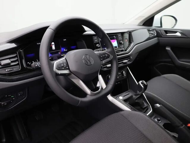 Фольксваген Taigo 2024 у Європі на Automoto.ua Білий Фольксваген Taigo, об'ємом двигуна 1 л та пробігом 9 тис. км за 28488 $, фото 1 на Automoto.ua