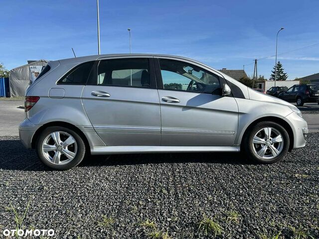 Мерседес Б-клас 2011 у Європі на Automoto.ua Сірий Мерседес Б-клас, об'ємом двигуна 1 л та пробігом 367 тис. км за 4819 $, фото 3 на Automoto.ua