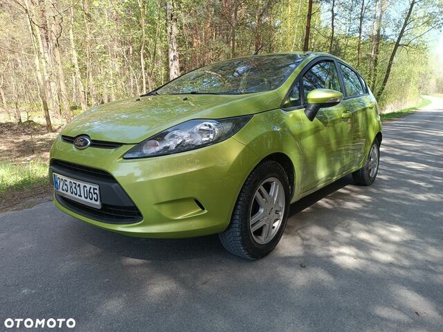 Форд Фиеста, объемом двигателя 1.24 л и пробегом 170 тыс. км за 4946 $, фото 5 на Automoto.ua