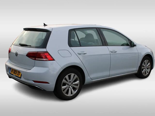 Фольксваген Гольф 2018 в Европе на Automoto.ua Белый Фольксваген Гольф, объемом двигателя 1 л и пробегом 93 тыс. км за 16297 $, фото 7 на Automoto.ua