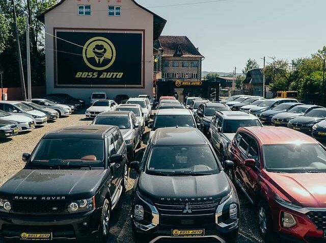 Купити нове авто Volkswagen,Audi,Mercedes-Benz,Renault,Ford,BMW,Opel,Nissan,Kia,Mazda,Peugeot,Hyundai,Skoda,Toyota,Jeep,Volvo,Citroen,Mitsubishi,Tesla,Land Rover,Chevrolet,Honda,Lexus,SEAT,Dacia,Daewoo,Porsche,Dodge,Fiat,Subaru,Buick,Cadillac,Chery,Geely,GMC,Infiniti,JAC,Jaguar,Lifan,Lincoln,SsangYong,Suzuki,Ram,Fisher у Коломые в автосалоні "Boss Auto Коломия" | Фото 3 на Automoto.ua