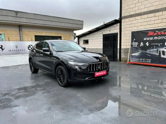 Мазераті Леванте 2018 у Європі на Automoto.ua Чорний Мазераті Леванте, об'ємом двигуна 0 л та пробігом 89 тис. км за 58354 $, фото 2 на Automoto.ua