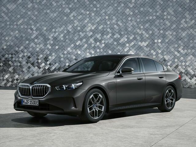 Седан BMW 5 Series 2024 Искать седан BMW 5 Series 2024 нового поколения
