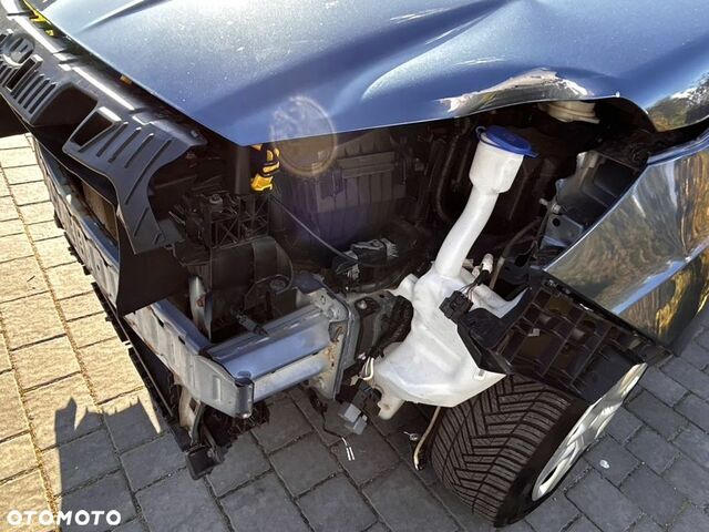 Форд Транзит Курьер, объемом двигателя 1 л и пробегом 71 тыс. км за 6026 $, фото 14 на Automoto.ua