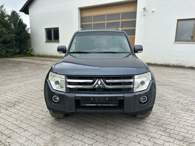 Міцубісі Паджеро 2007 у Європі на Automoto.ua Міцубісі Паджеро, об'ємом двигуна 3.2 л та пробігом 292 тис. км за 5490 $, фото 1 на Automoto.ua