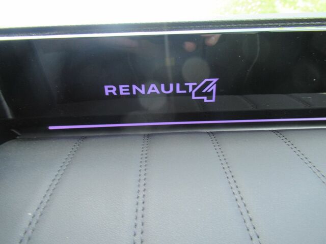 Рено R 4 2025 в Европе на Automoto.ua Зеленый Рено R 4, объемом двигателя 0 л и пробегом 2 тыс. км за 44111 $, фото 5 на Automoto.ua