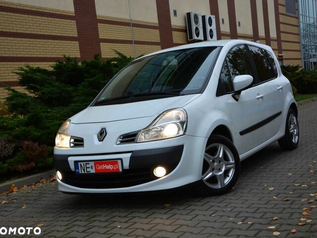 Рено Модус 2009 в Европе на Automoto.ua Белый Рено Модус, объемом двигателя 1 л и пробегом 171 тыс. км за 12800 $, фото 1 на Automoto.ua