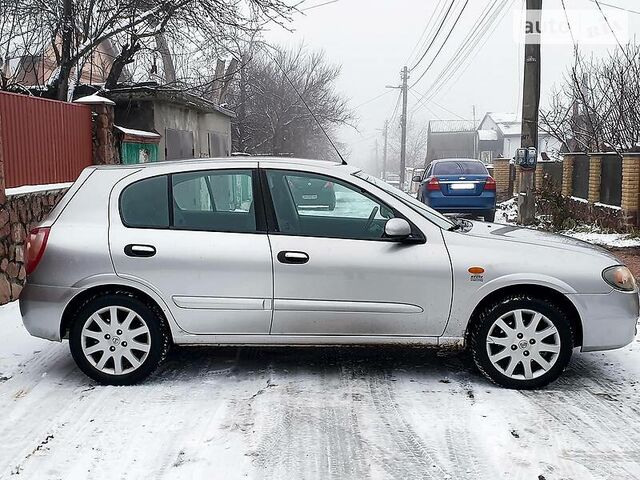 Ніссан Альмера, Хетчбек 2000 - н.в. Hatchback 2.2 dCi