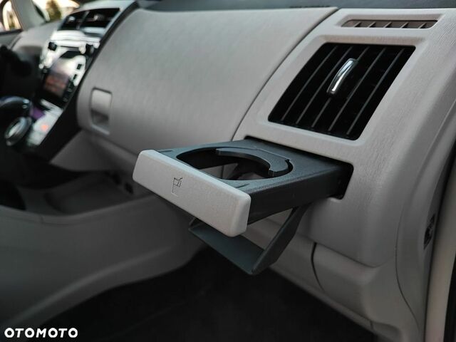 Тойота Prius Plus, об'ємом двигуна 1.8 л та пробігом 194 тис. км за 17905 $, фото 33 на Automoto.ua