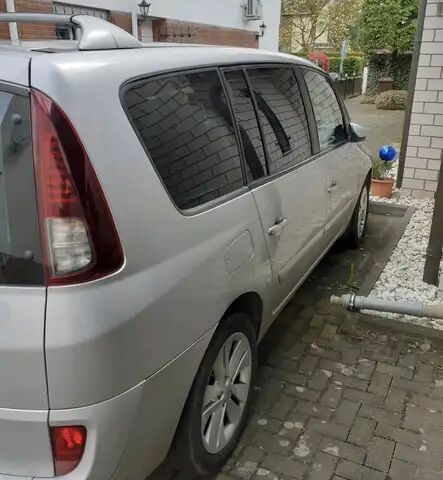 Рено Гранд Еспейс 2008 у Європі на Automoto.ua Рено Гранд Еспейс, об'ємом двигуна 2 л та пробігом 216 тис. км за 3157 $, фото 3 на Automoto.ua