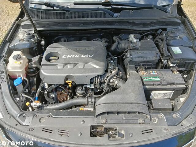Кіа Оптіма, об'ємом двигуна 1.69 л та пробігом 260 тис. км за 8402 $, фото 8 на Automoto.ua