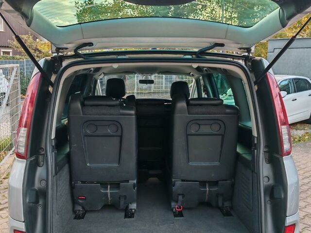 Рено Гранд Эспейс 2012 в Европе на Automoto.ua Серебряный Рено Гранд Эспейс, объемом двигателя 2 л и пробегом 257 тыс. км за 4590 $, фото 8 на Automoto.ua