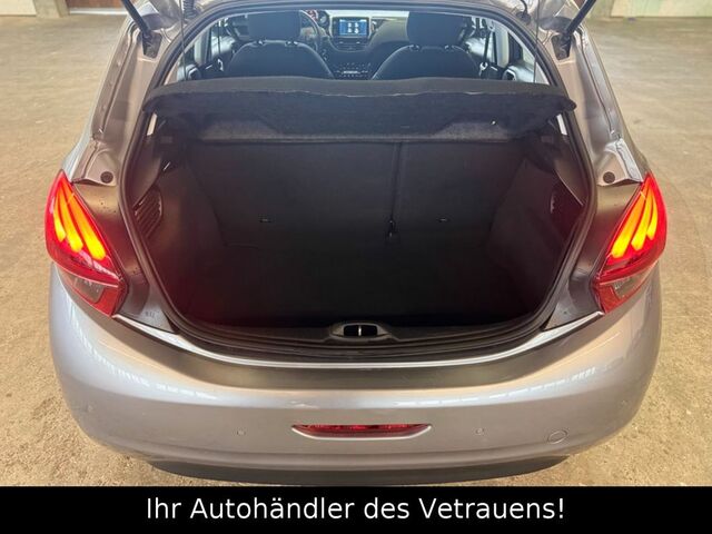Сірий Пежо 208, об'ємом двигуна 1.2 л та пробігом 77 тис. км за 10305 $, фото 22 на Automoto.ua