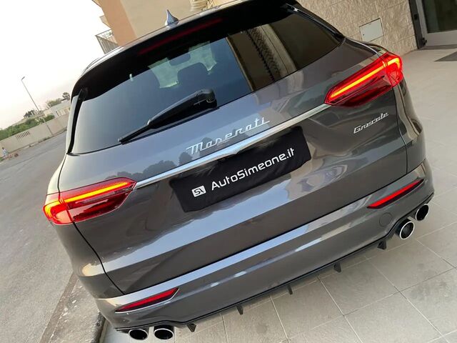 Мазераті Grecale 2025 у Європі на Automoto.ua Сірий Мазераті Grecale, об'ємом двигуна 2 л та пробігом 16 тис. км за 72344 $, фото 47 на Automoto.ua