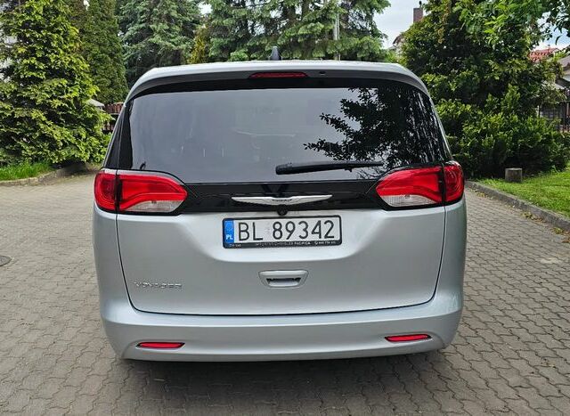 Крайслер Pacifica 2022 у Європі на Automoto.ua Сірий Крайслер Pacifica, об'ємом двигуна 3.61 л та пробігом 87 тис. км за 28766 $, фото 5 на Automoto.ua