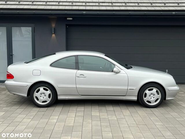 Мерседес ЦЛК-Класс 1999 в Европе на Automoto.ua Серый Мерседес ЦЛК-Класс, объемом двигателя 3.2 л и пробегом 49 тыс. км за 46900 $, фото 2 на Automoto.ua
