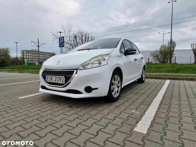 Пежо 208, об'ємом двигуна 1.2 л та пробігом 145 тис. км за 4212 $, фото 1 на Automoto.ua